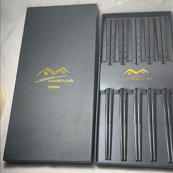 Black Chopsticks Set - Picture 1 of 8